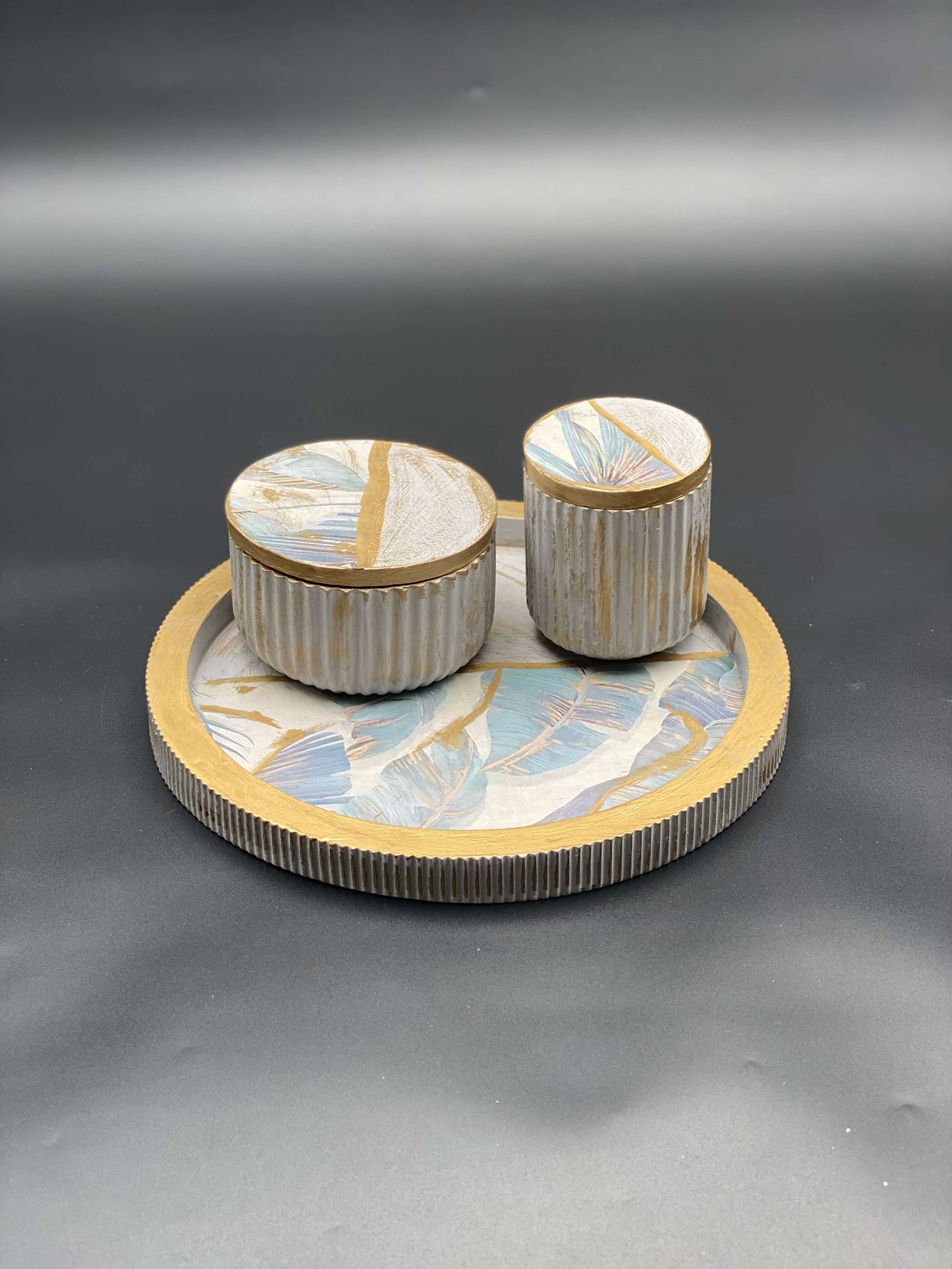 Elegant Concrete Storage Set with Decorative Tray – Feather Leaf Design